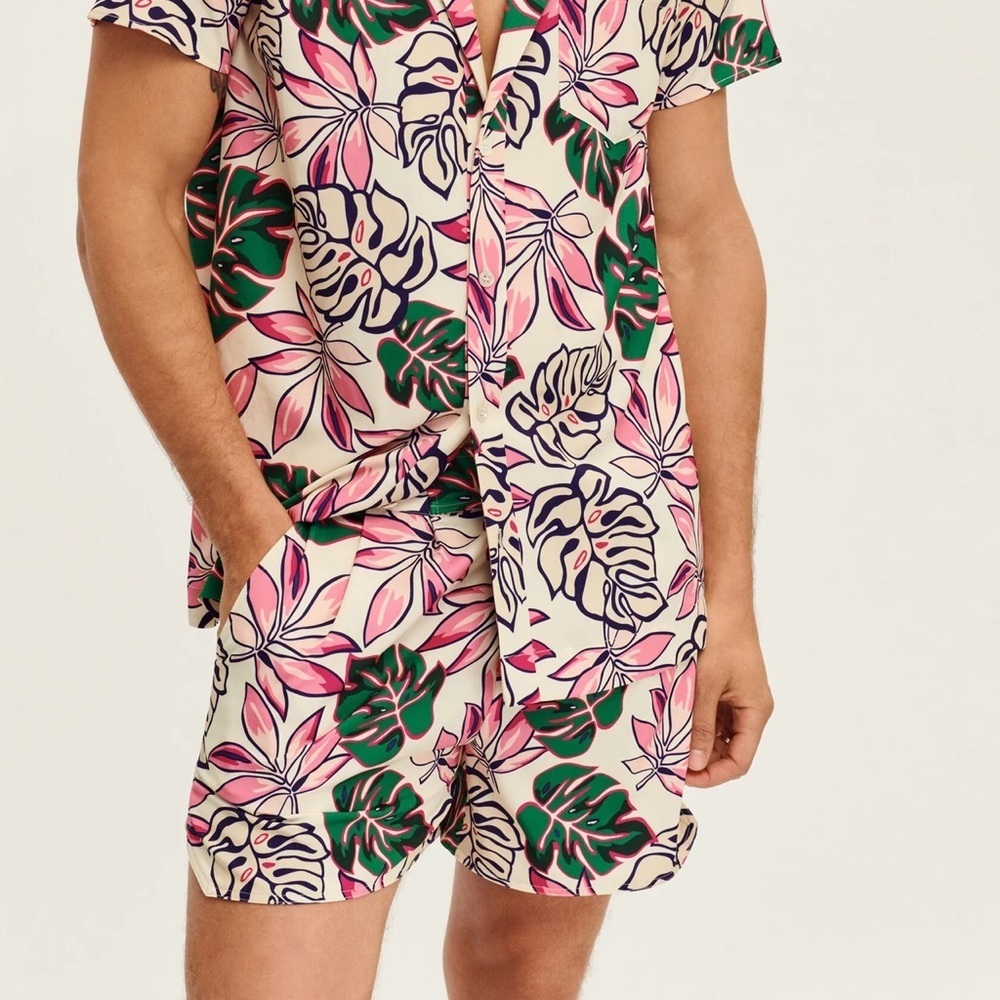 SER.O.YA Bree Swim Shorts In White Tropical - Picture 6 of 6